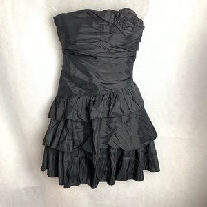 NWT Daisy strapless Mini Dress juniors Medium